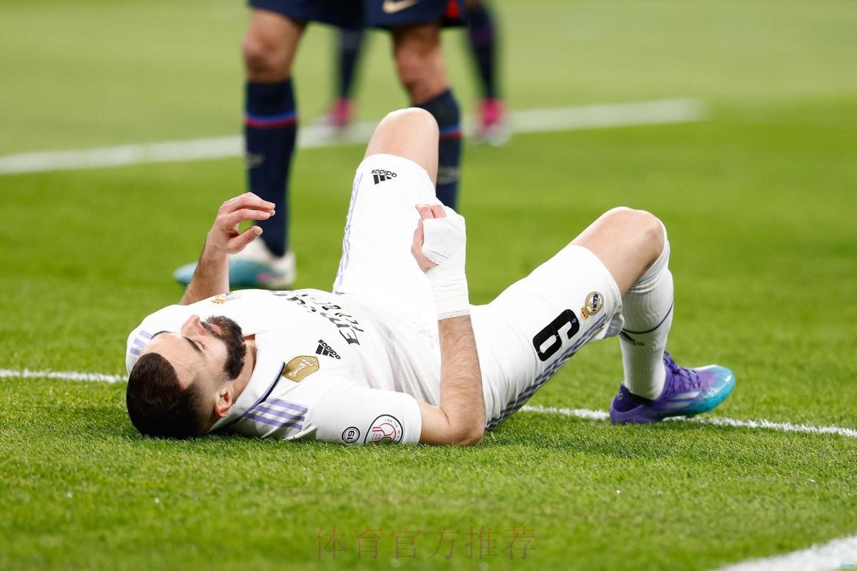 阿斯-本泽马状态不佳 引发皇马对是否引进前锋的讨论